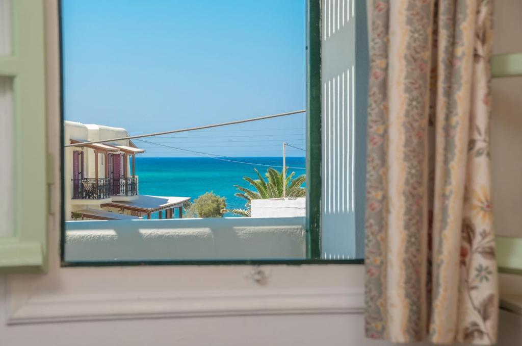 Sunday Agia Anna (Naxos)