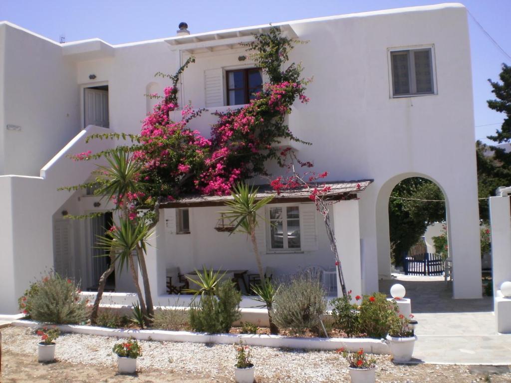 Paros Rita Apartment Piso Livadi