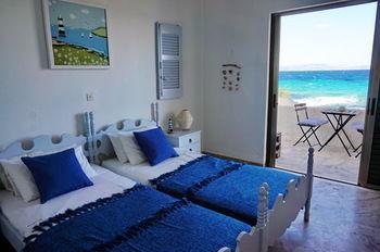 The Beachhouse Hotel 3*