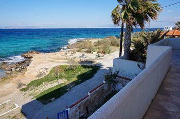 The Beachhouse 3*