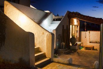 The Beachhouse 3*