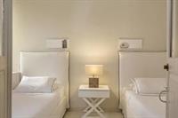 Apartment Chora *