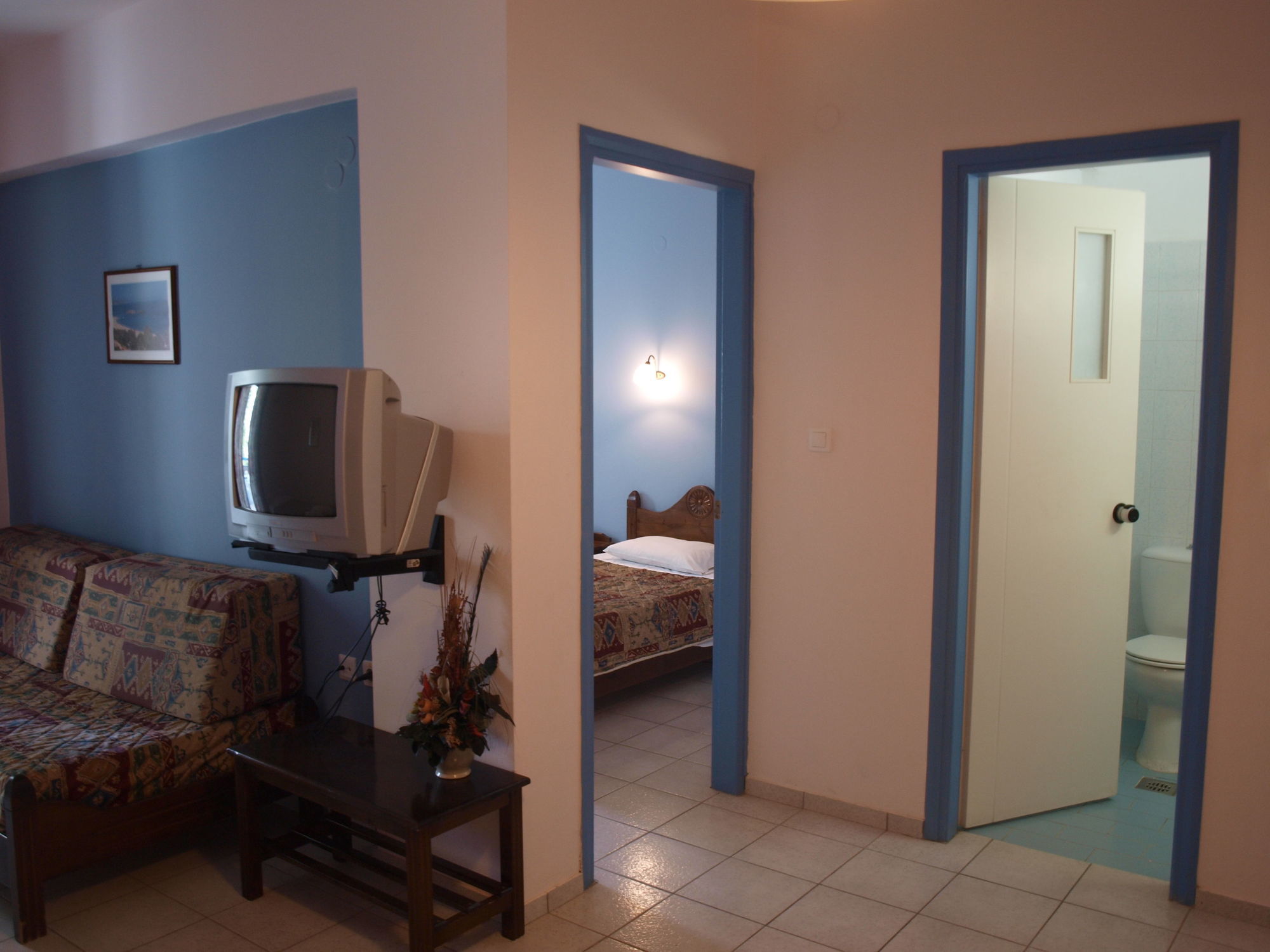 Apollon Aparthotel 3*