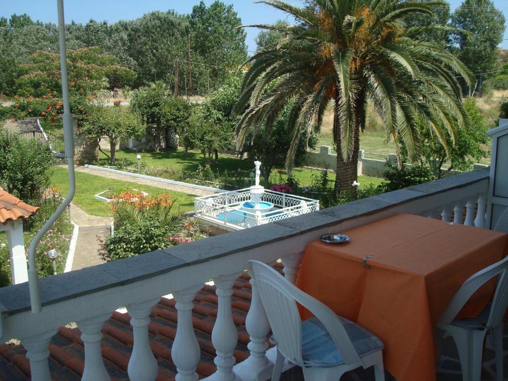 Tonia Apartment