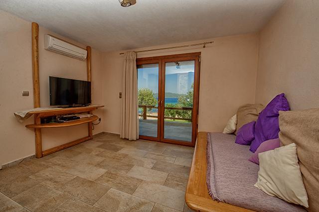 Holiday home Planet Komitsa Nea Roda