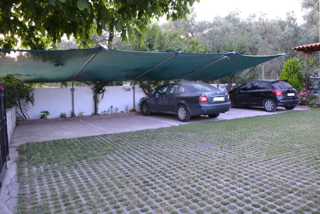 Iliachtides Apartment