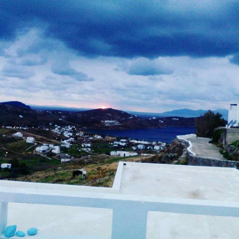 Summer Dream House * Serifos Town