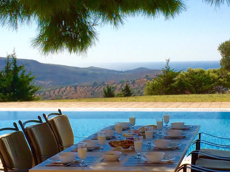 Distefi Hills In Sounio Villa