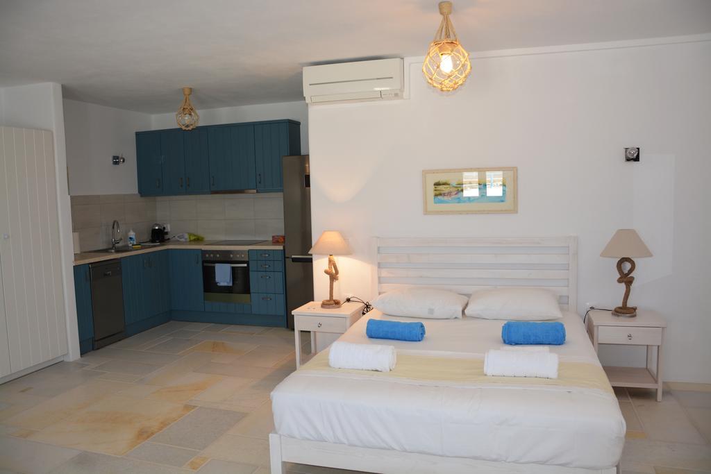 White Blue & Parikia (Paros)