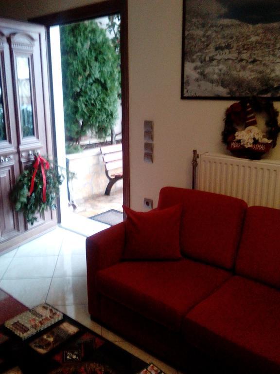 Chrysandra Apartment *