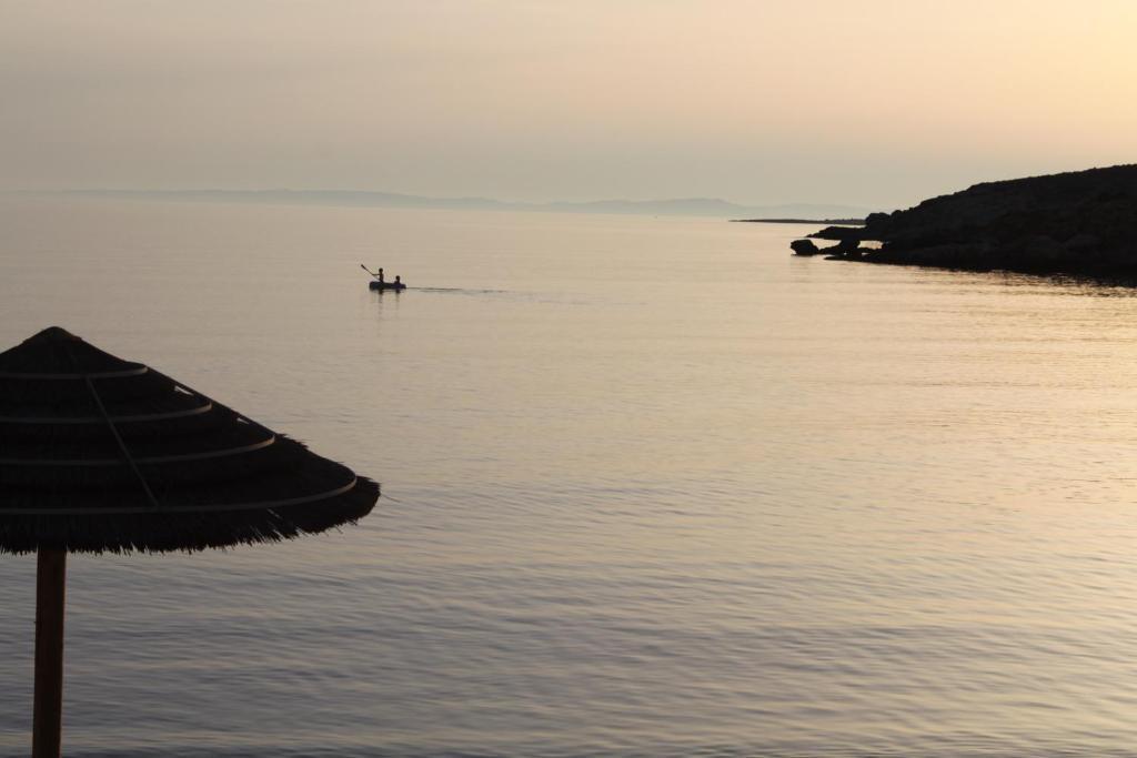 Akrogiali Aparthotel Posidhonia (Syros)