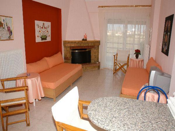 Maria Louiza Aparthotel Pefki (Evia)