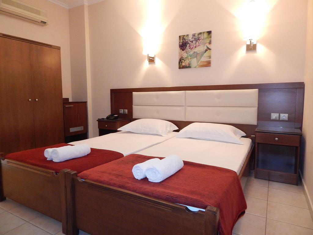 Gold Stern Paralia Katerinis