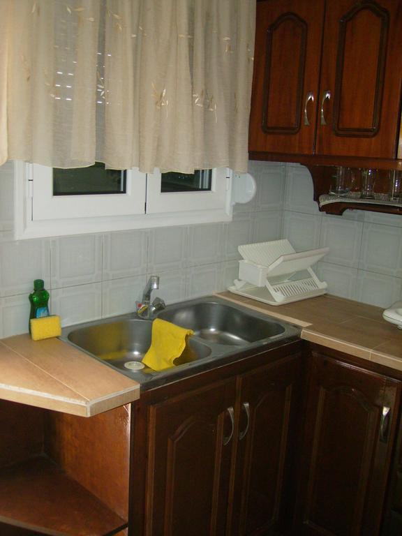 Apartment Gerekos And