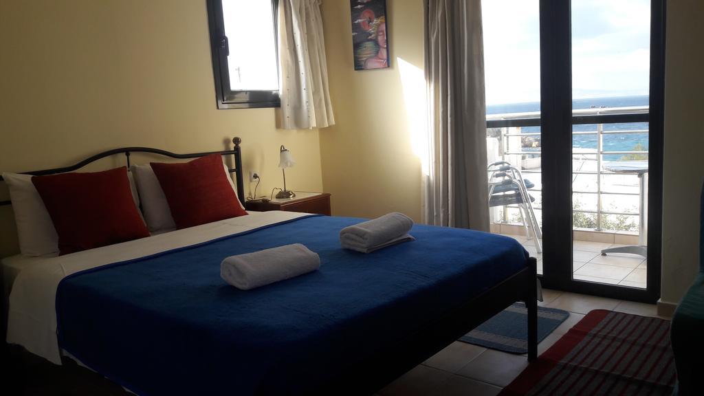Ela Mesa Aparthotel