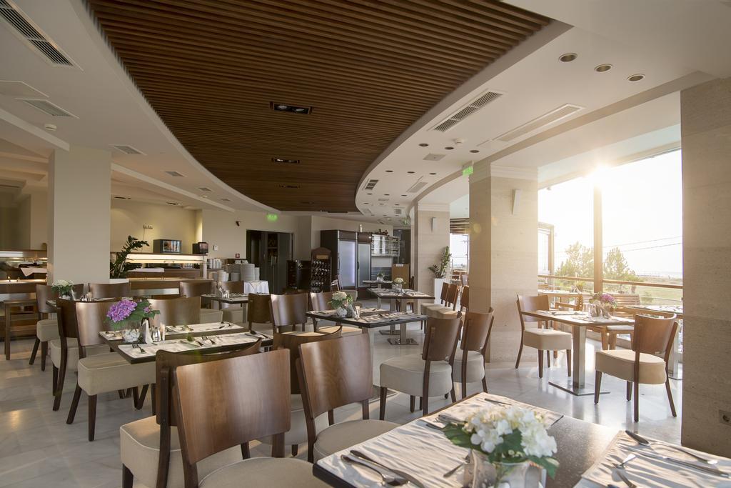 Cosmopolitan & Hotel 4*