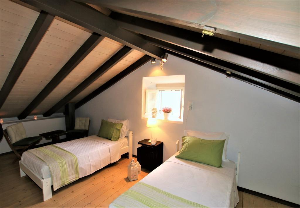 Holiday home 1853 House *