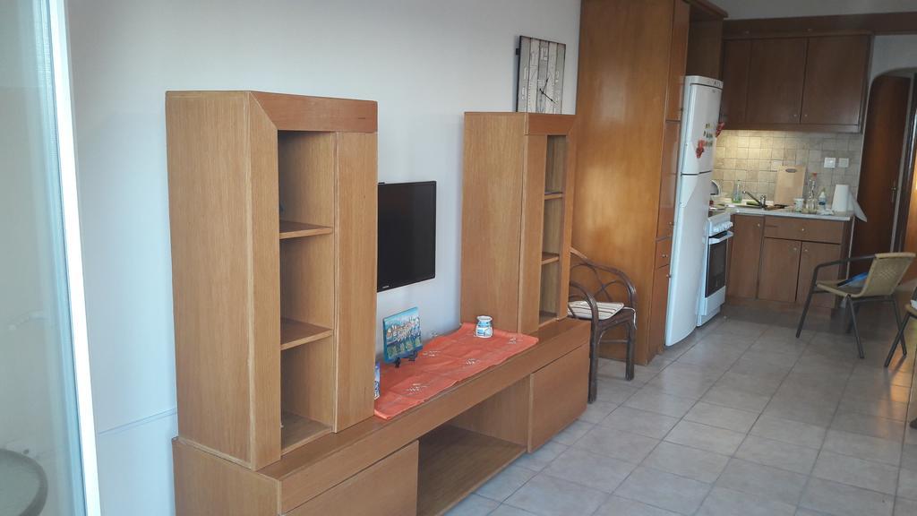 Orange Apartment *