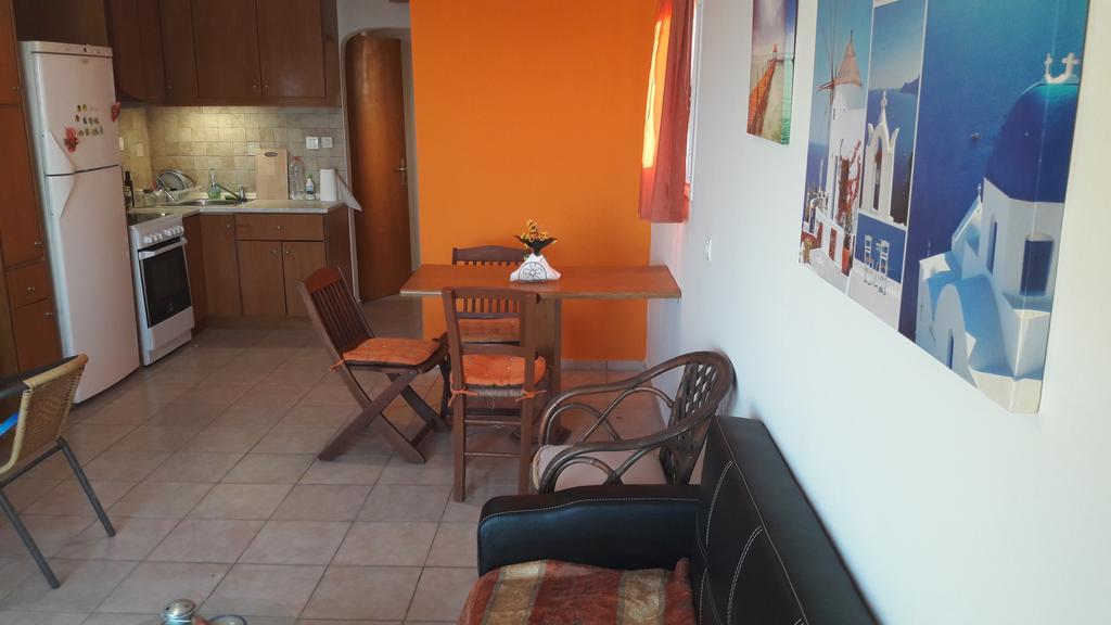 Orange *