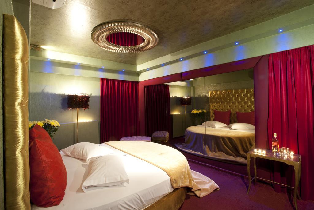 The Crystal Blue Hotel Athens