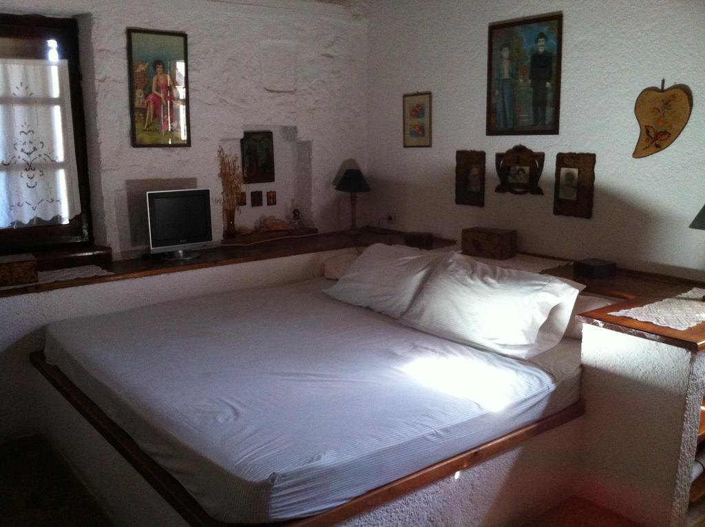 Aigina 3 Bedroom House By The Sea Holiday home
