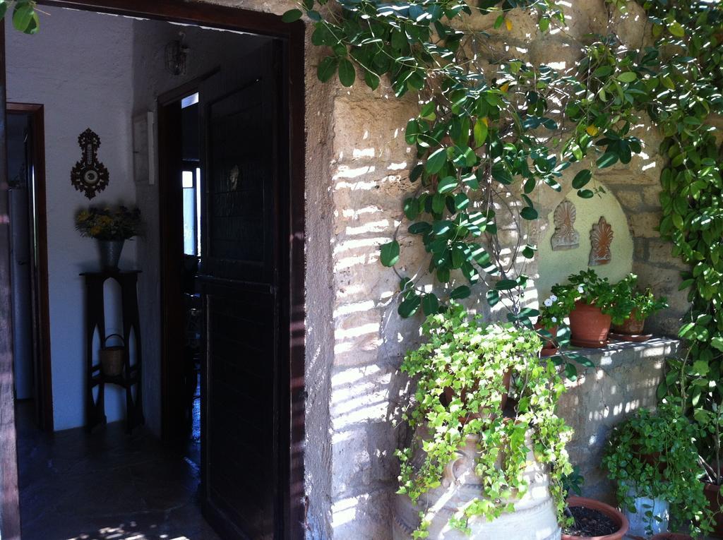 Aigina 3 Bedroom House By The Sea Holiday home *