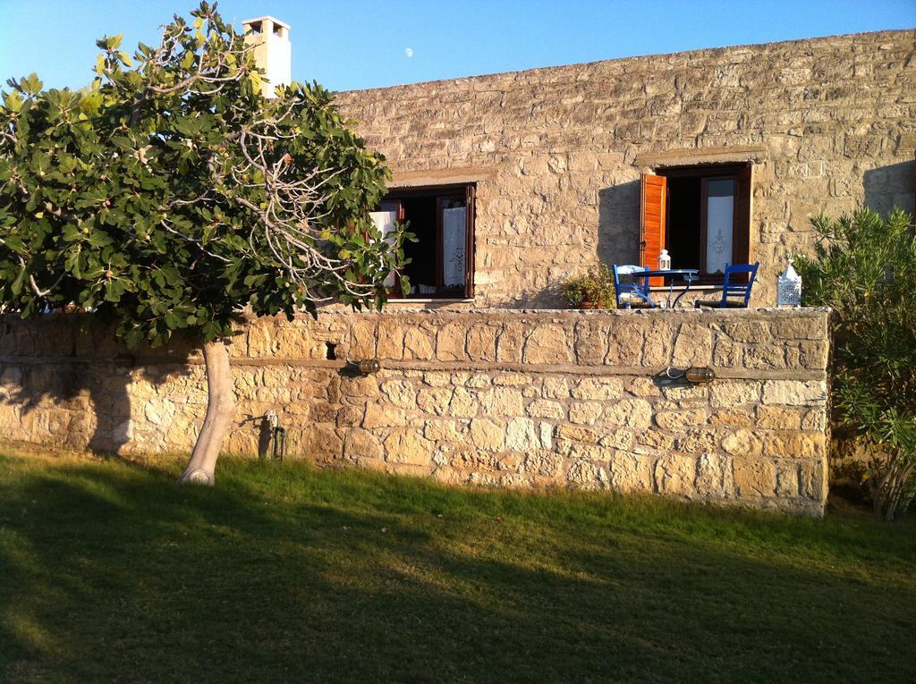 Aigina 3 Bedroom House By The Sea Holiday home *