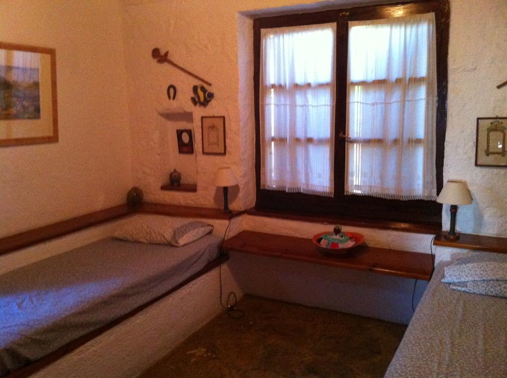 Aigina 3 Bedroom House By The Sea