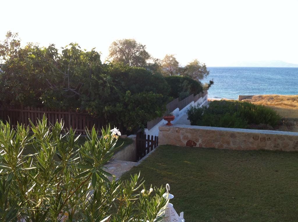 Aigina 3 Bedroom House By The Sea Holiday home