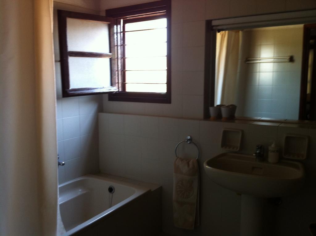 Aigina 3 Bedroom House By The Sea *