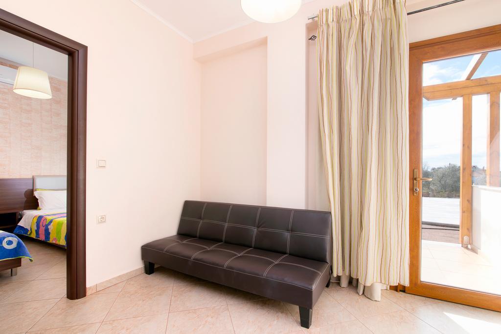 Gagos Apartment *