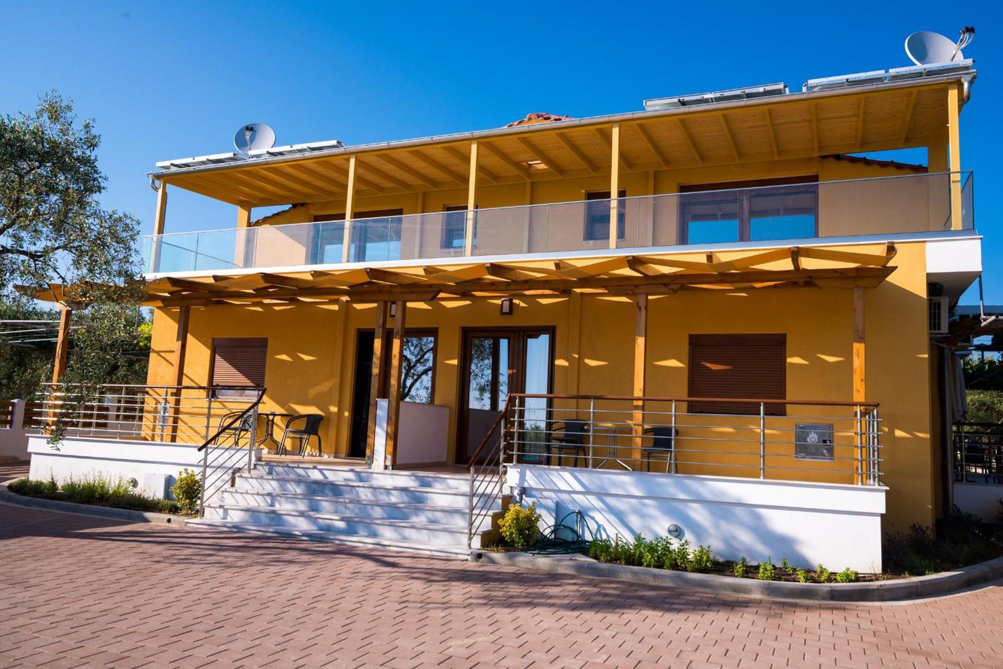 Gagos Apartment