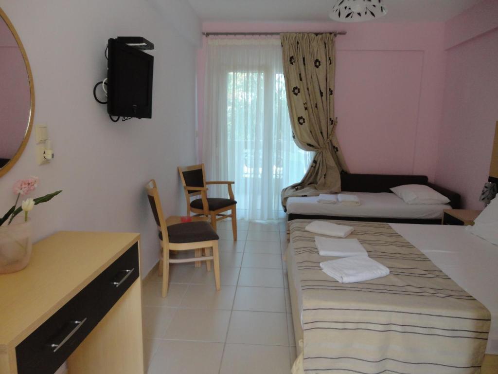 Phoenix Apartment *