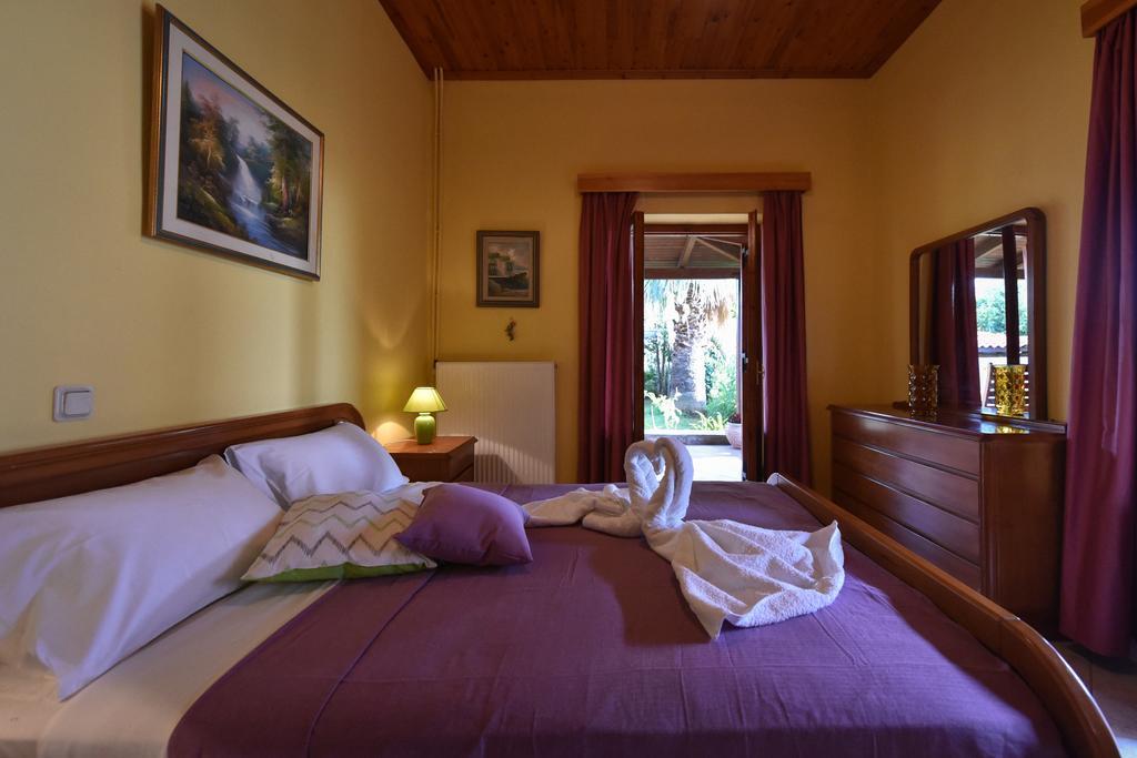Onar A Stone House With Amazing View Stoupa