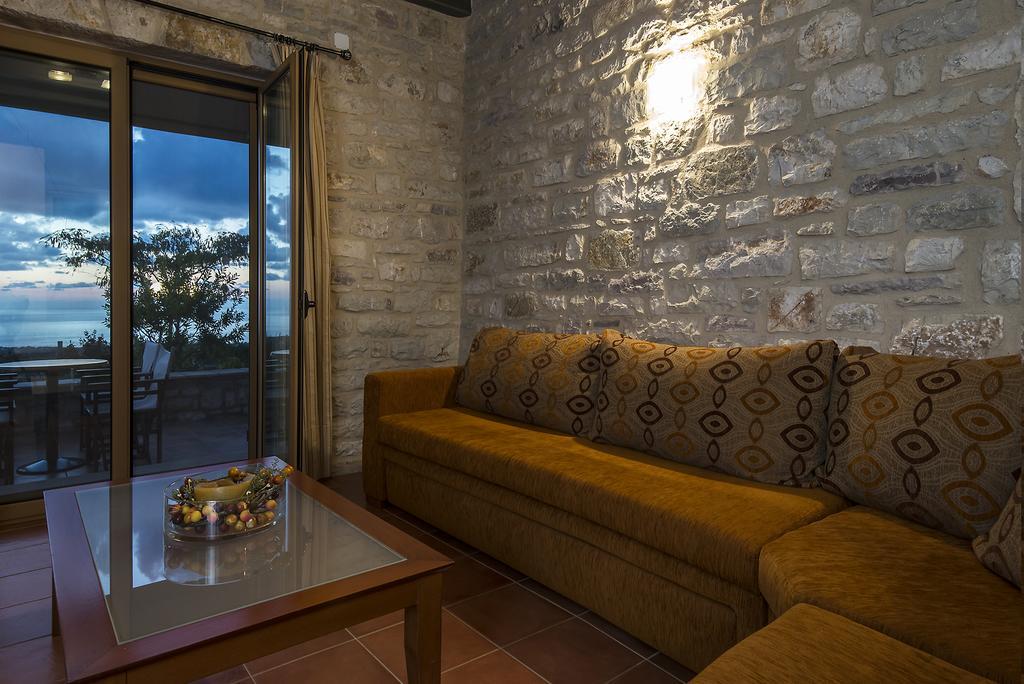 Enastron Villas * Kyparissia