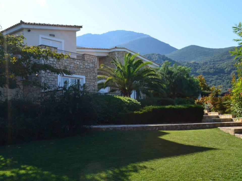 Luxury Flora Kiparissia Villa Kyparissia