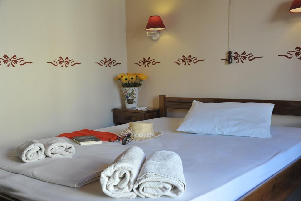 Guest house Corali Hydra (Saronic Islands)