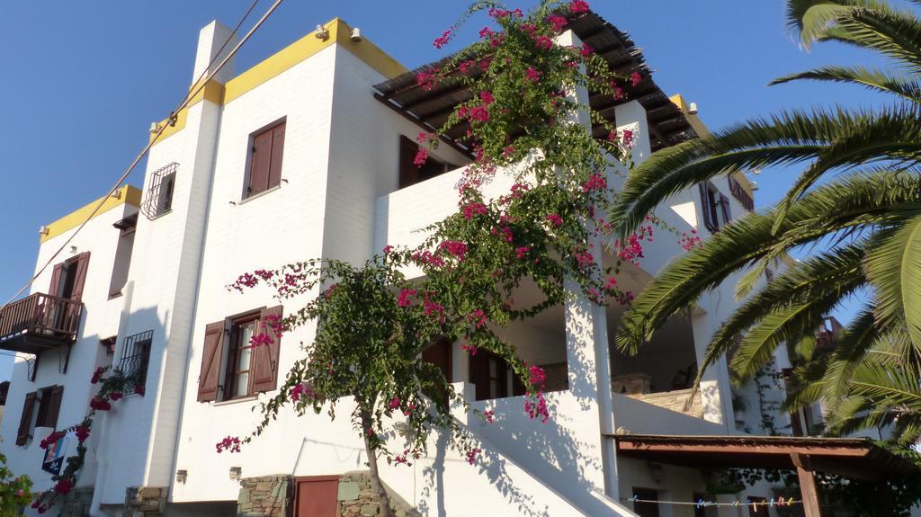 Ligaries Aparthotel