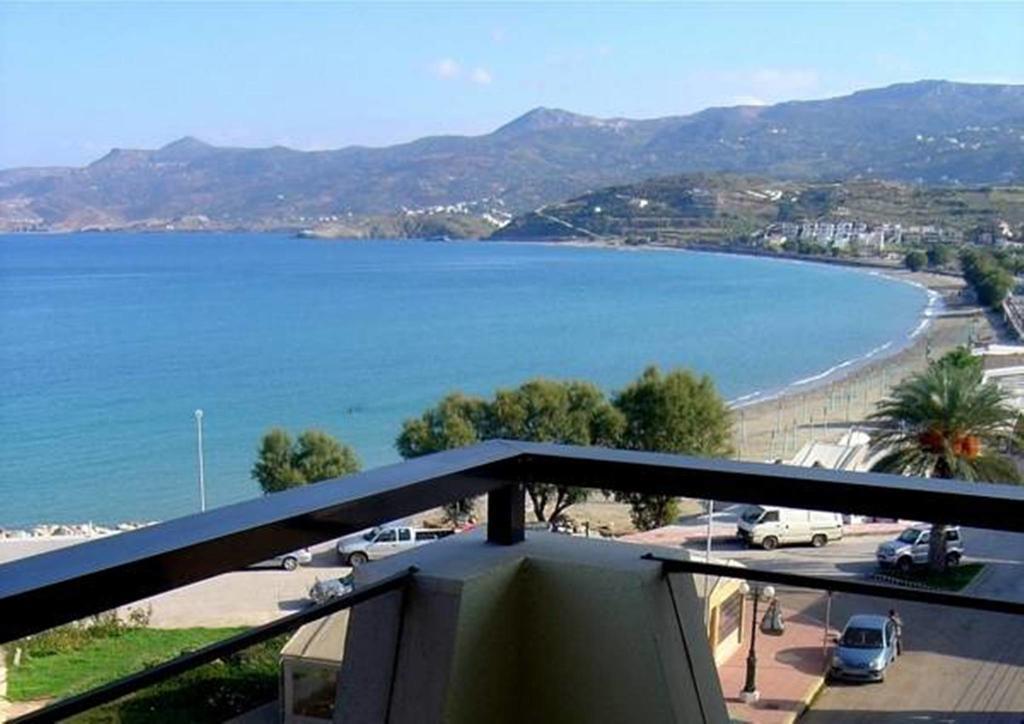 Elysee Hotel 2*