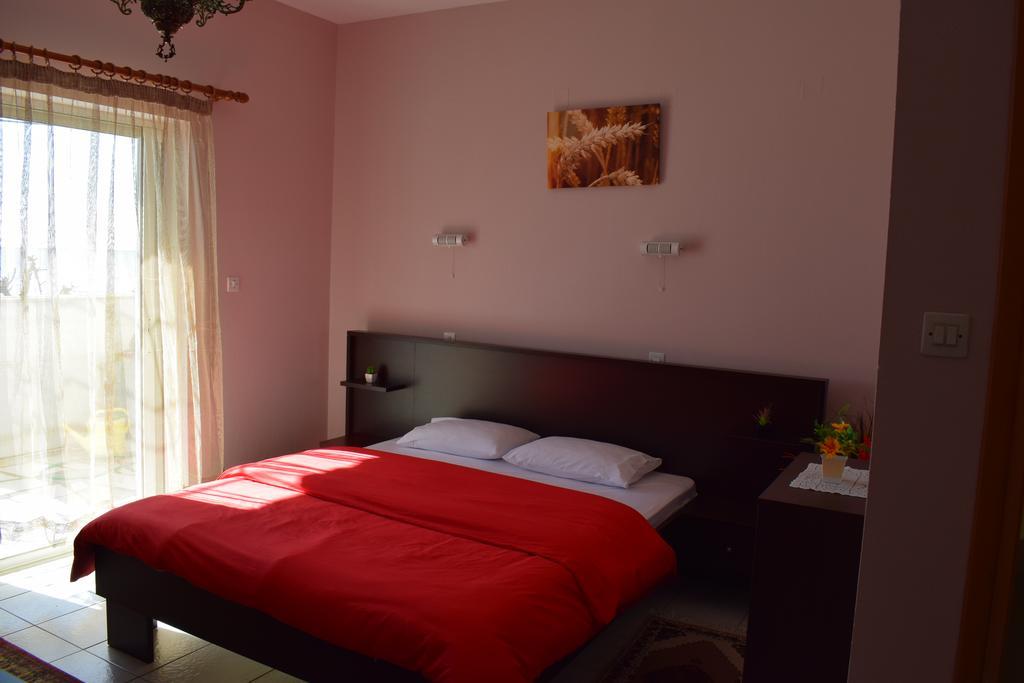 Ocean Apartment Menidion