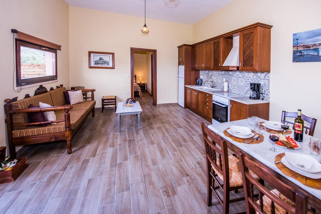 Lardas Luxury Holiday home *