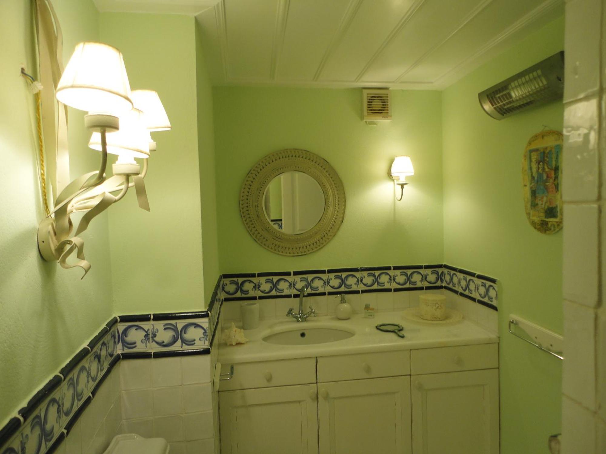 House Aquata * Hydra (Saronic Islands)