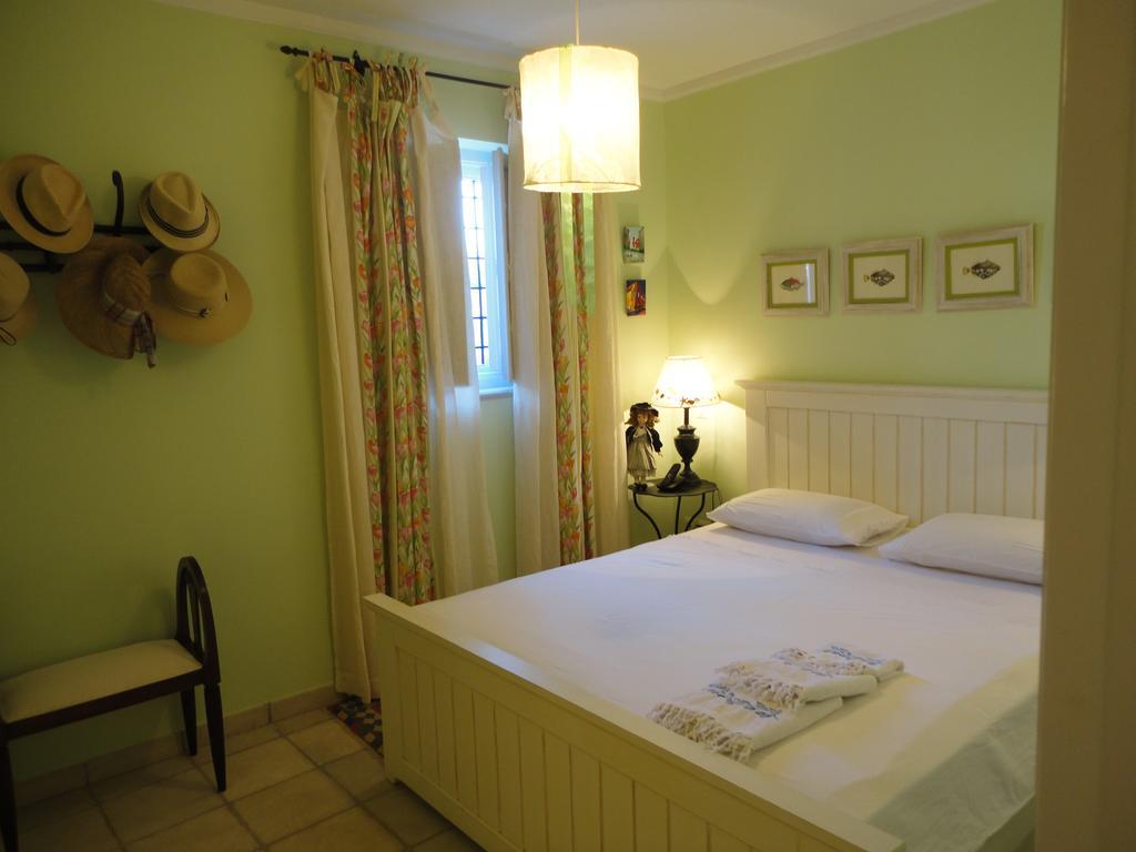 House Aquata * Hydra (Saronic Islands)