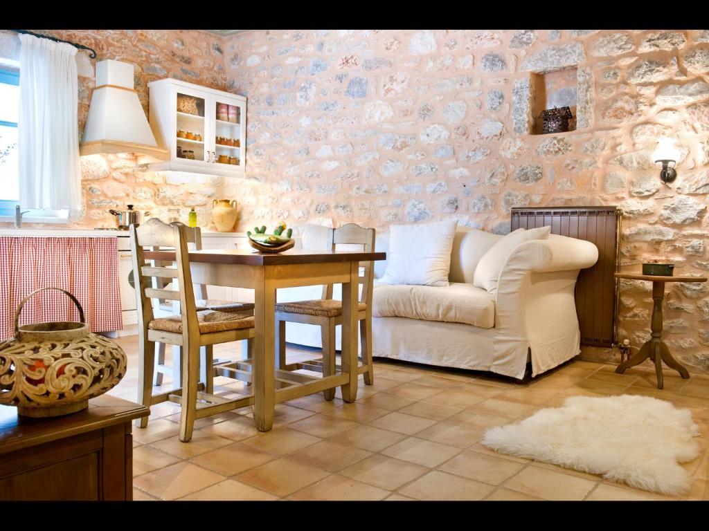 Pandora 3* Pyrgos Dirou