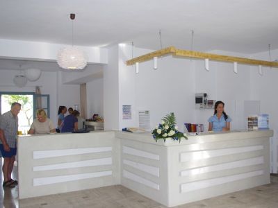 Hotel Iris Boutique Kamari (Santorini)