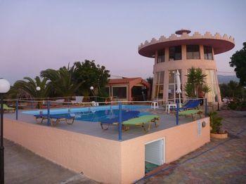 Aparthotel Theodosia Kalathas