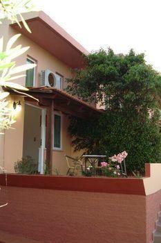 Theodosia Aparthotel Kalathas