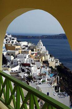 Adamis Majesty Fira (Santorini)