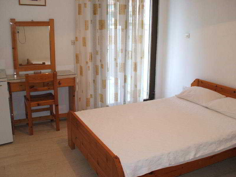 Politis 3* Poros (Kefalonia)