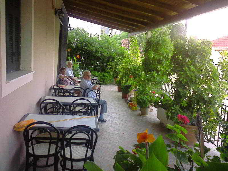 Politis 3* Poros (Kefalonia)